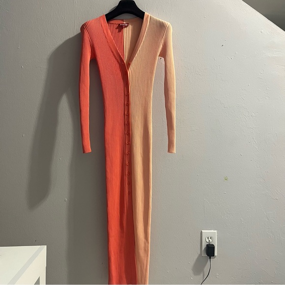 Staud Shoko Colorblock
Sweater Dress Bittersweet/Peach
Size XS - Picture 8 of 16